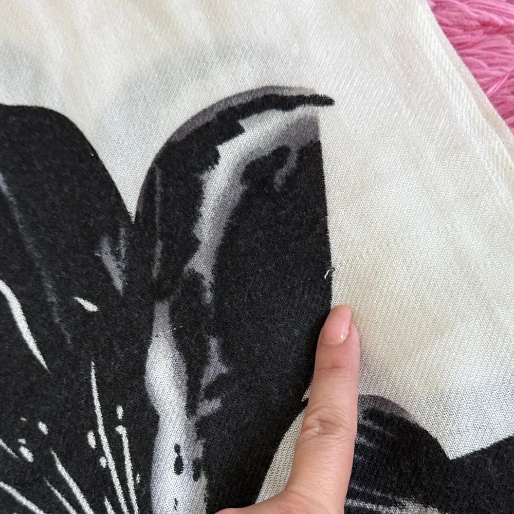 Pashmina Black and White Floral Scarf 70x26”